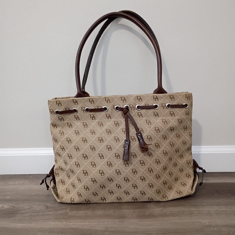 Dooney & Bourke Tan Brown Signature Canvas Monogram Leather Strap Tote Handbag